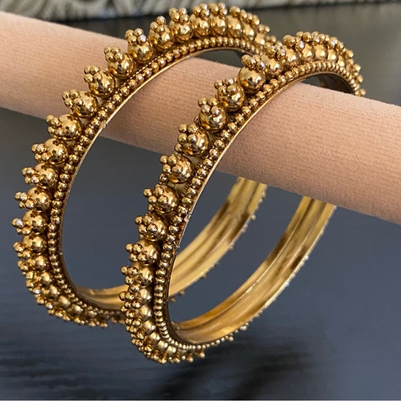 Indian bangles Pair of golden bangles Size 2.4” - Picture 5 of 6